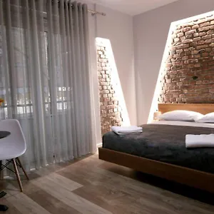 Koni's Appartement Tirana