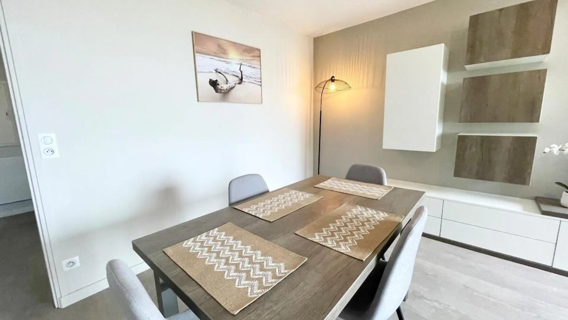 Royal Appartement De Standing - Face A L'Ocean Ploemeur 0*,  France